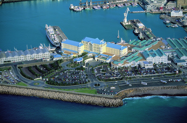 Luxury hotels in Cape Town  V&A Waterfront hotels  Best 5-star hotels Cape Town  Sun International hotels  Cape Town luxury accommodation